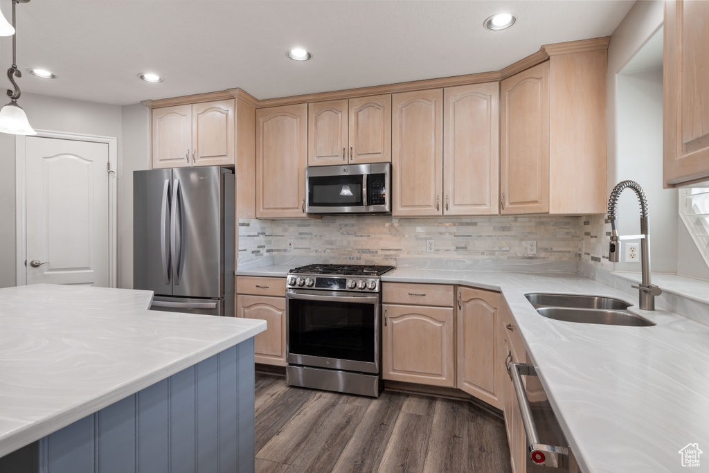 4164 S 2400 W Roy, UT 84067
