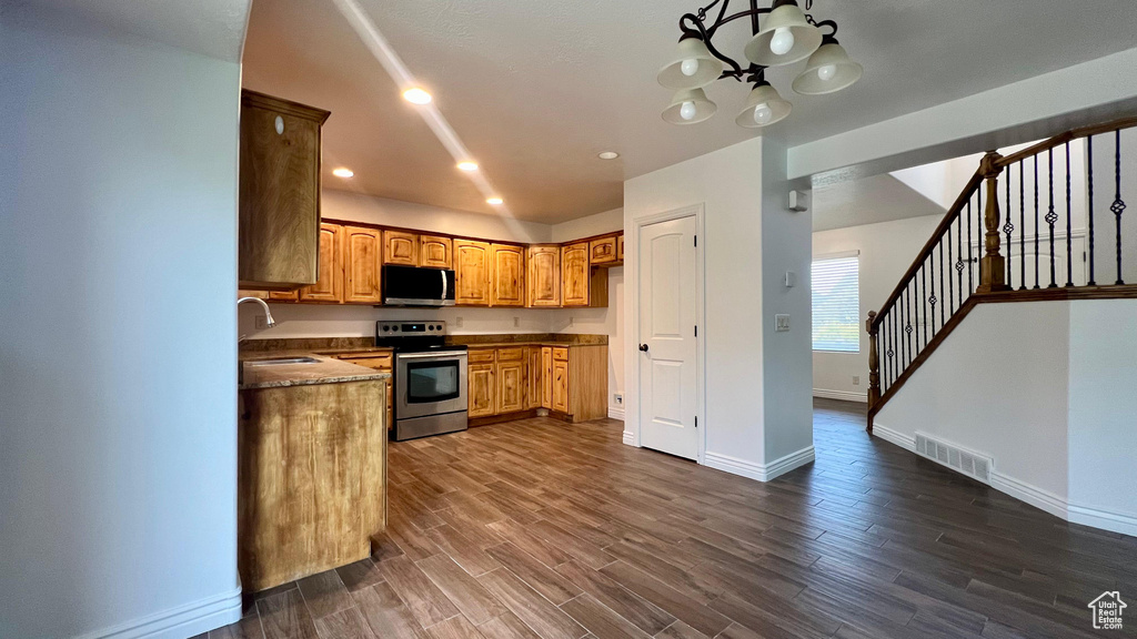 7474 S SUNSET MAPLE DR West Jordan, UT 84081