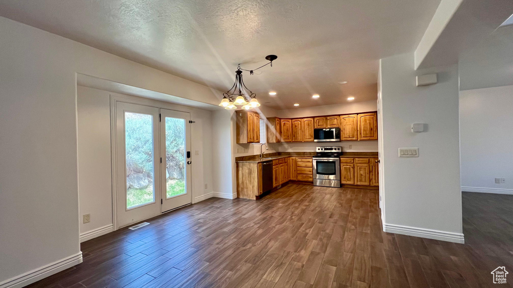 7474 S SUNSET MAPLE DR West Jordan, UT 84081