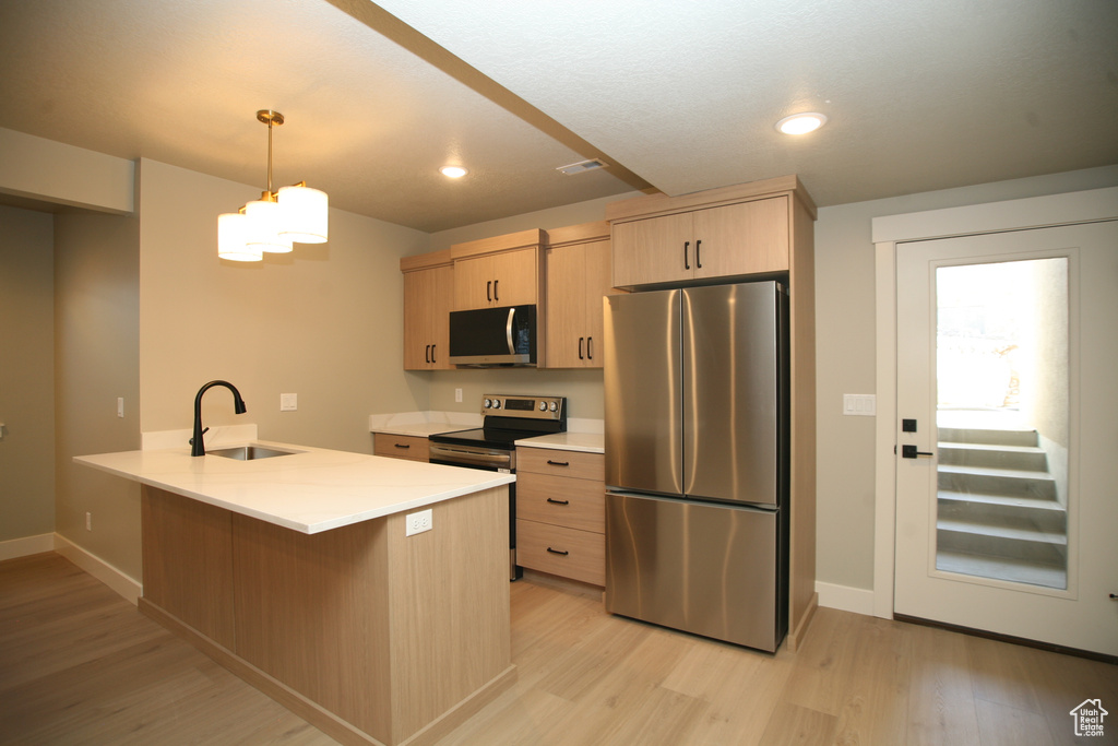 Photo 22 for MLS #2098980 at 674 E Mountain Rd #184