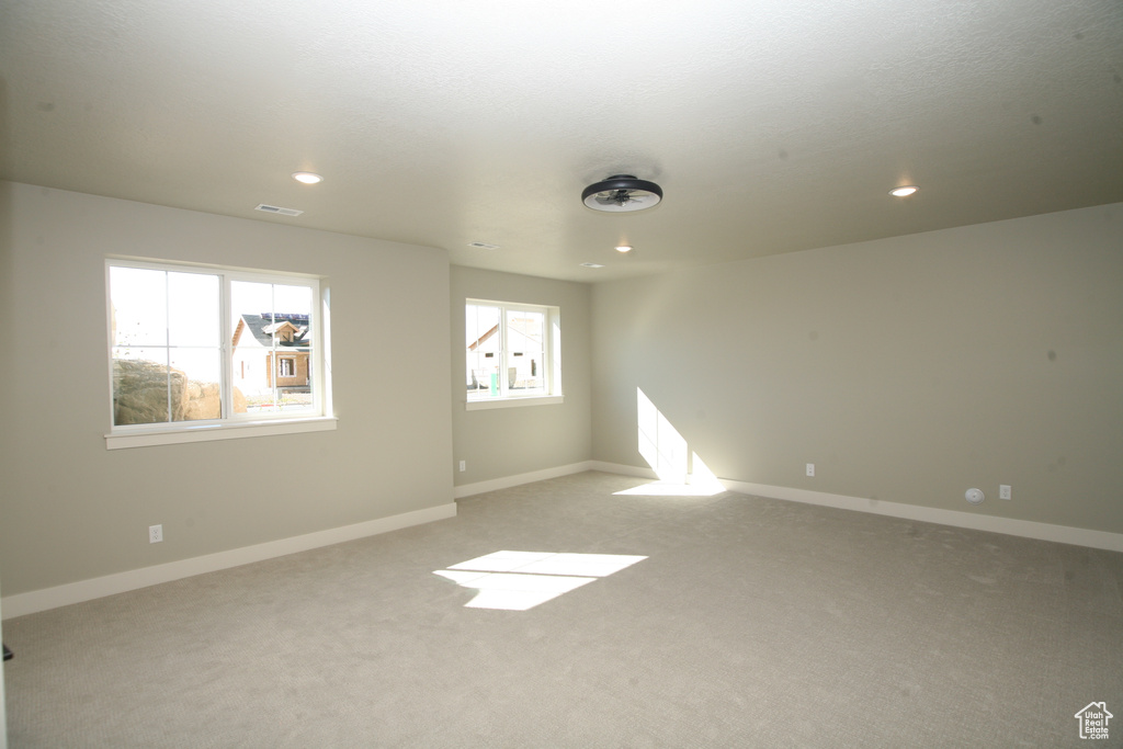Photo 6 for MLS #2098980 at 674 E Mountain Rd #184