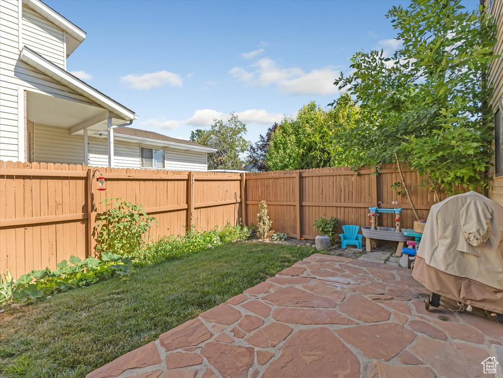 93 E 820 S Centerville, UT 84014