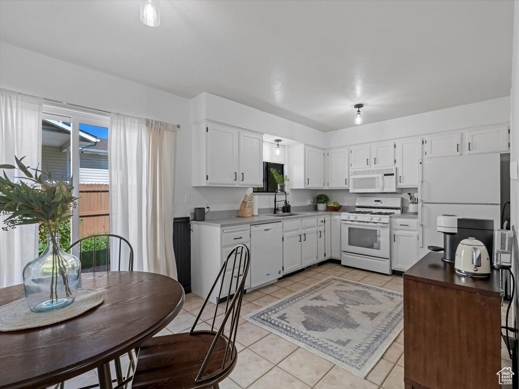 93 E 820 S Centerville, UT 84014