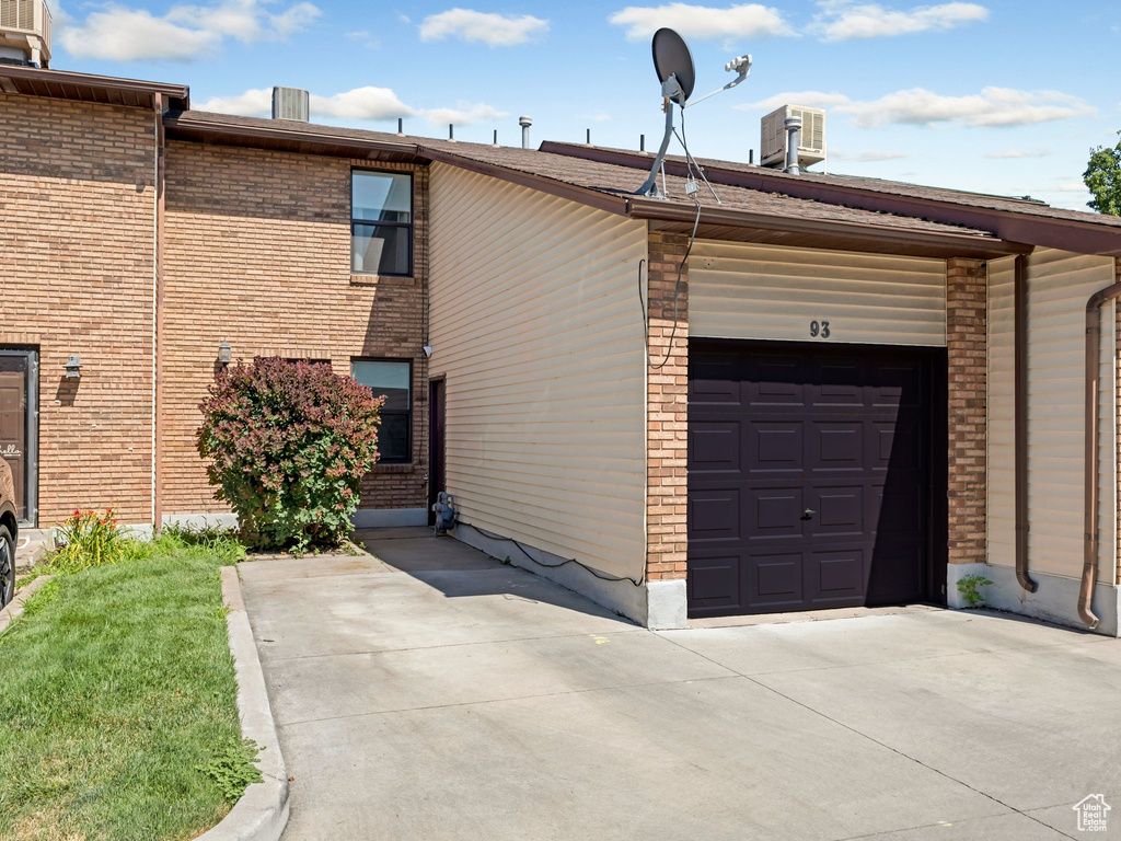 93 E 820 S Centerville, UT 84014
