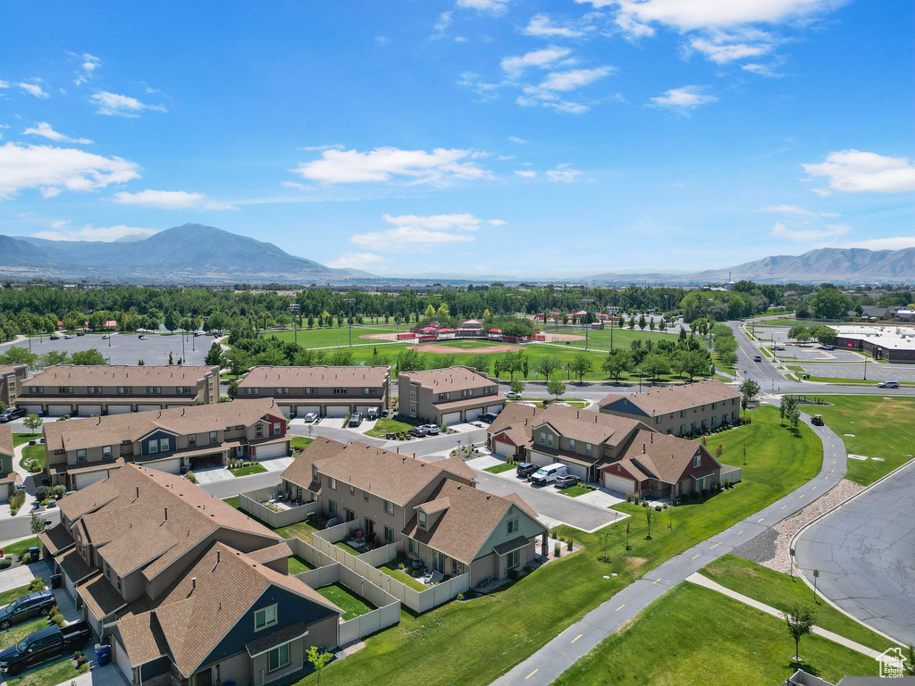 Bird\'s eye view of a mountain backdrop