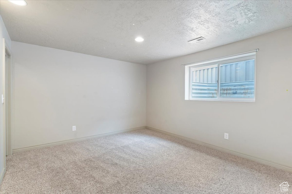 5619 S 4525 W Hooper, UT 84315