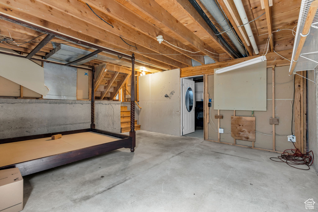 6834 S 3270 W West Jordan, UT 84084