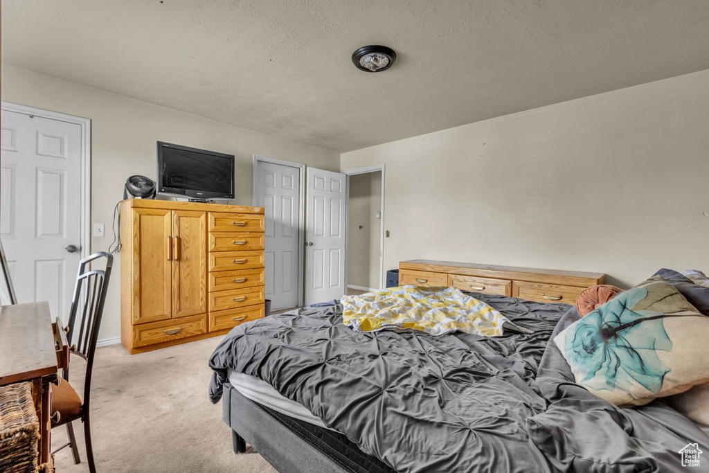 6834 S 3270 W West Jordan, UT 84084