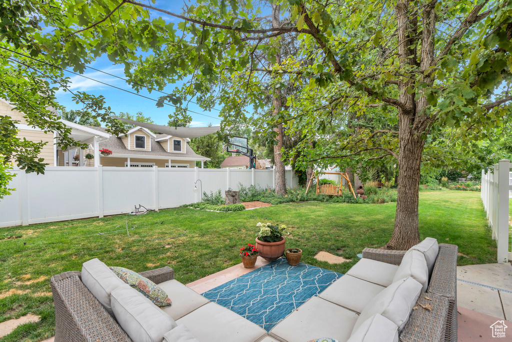 2036 E LAMBOURNE AVE Millcreek, UT 84109