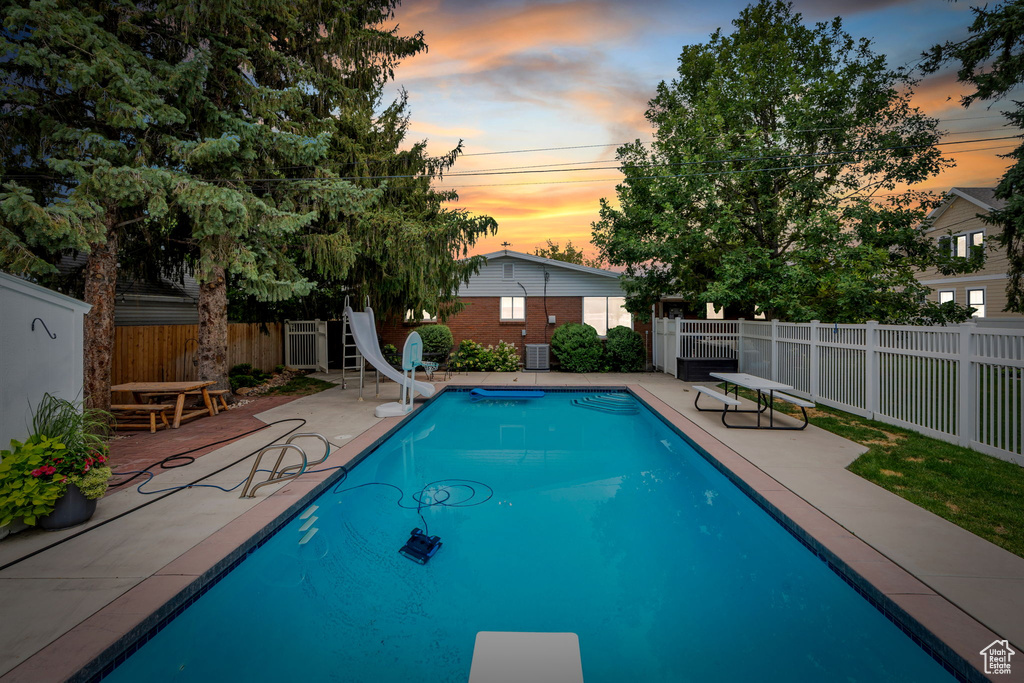 2036 E LAMBOURNE AVE Millcreek, UT 84109