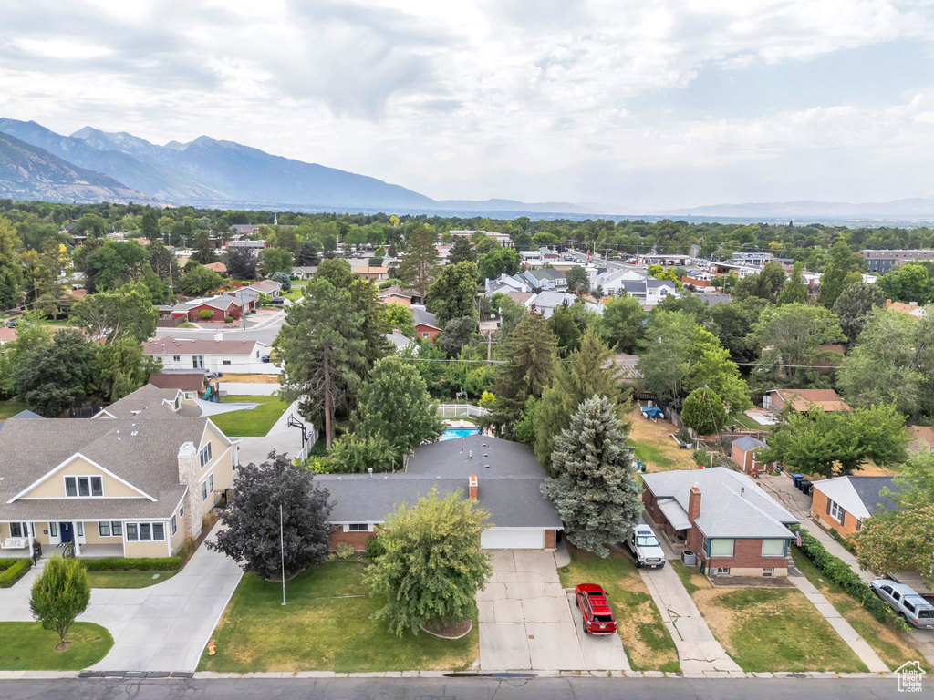 2036 E LAMBOURNE AVE Millcreek, UT 84109