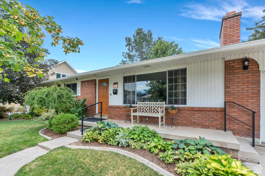 2036 E LAMBOURNE AVE Millcreek, UT 84109