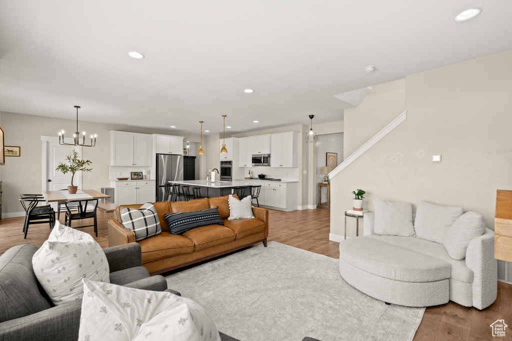 219 S DOUBLEDAY ST Mapleton, UT 84664