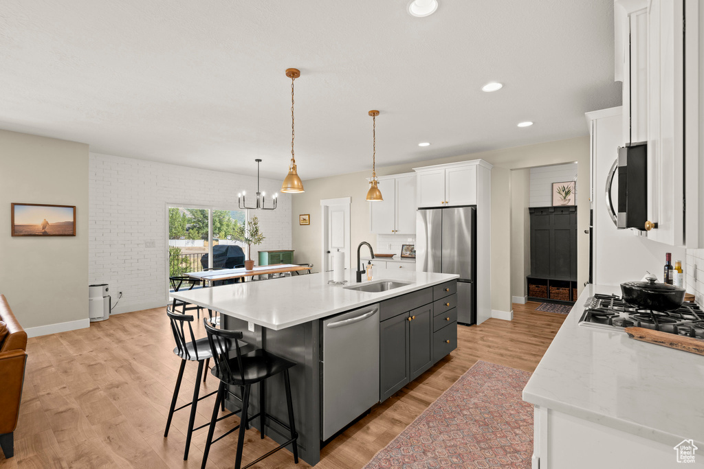 219 S DOUBLEDAY ST Mapleton, UT 84664
