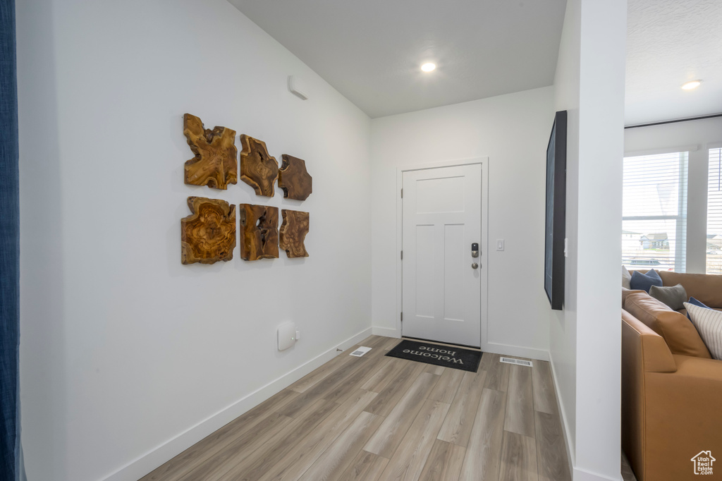 6004 W DIAMOND STAR DR #215 West Jordan, UT 84081