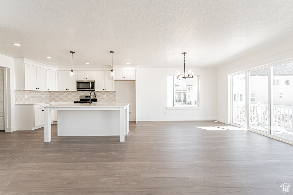 Photo 8 for MLS #2099037 at 1017 N 3620 West #266