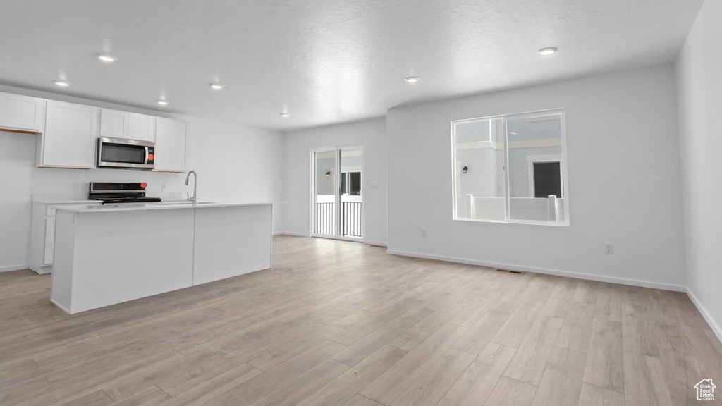 894 E SAND DOLLAR WAY #2335 Saratoga Springs, UT 84045