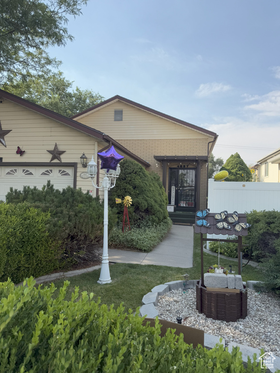 4687 W ROUNDTABLE RD West Valley City, UT 84120