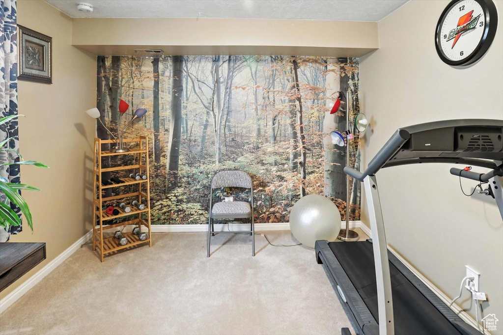 4687 W ROUNDTABLE RD West Valley City, UT 84120