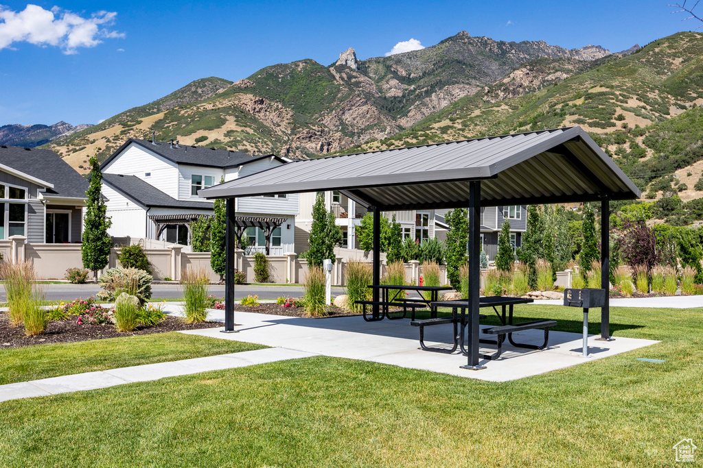9293 S MONET LN Cottonwood Heights, UT 84093