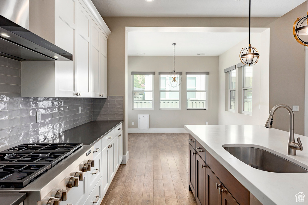 9293 S MONET LN Cottonwood Heights, UT 84093