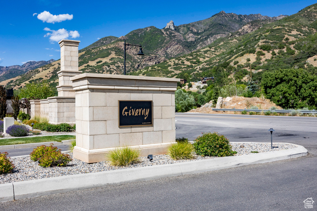 9293 S MONET LN Cottonwood Heights, UT 84093