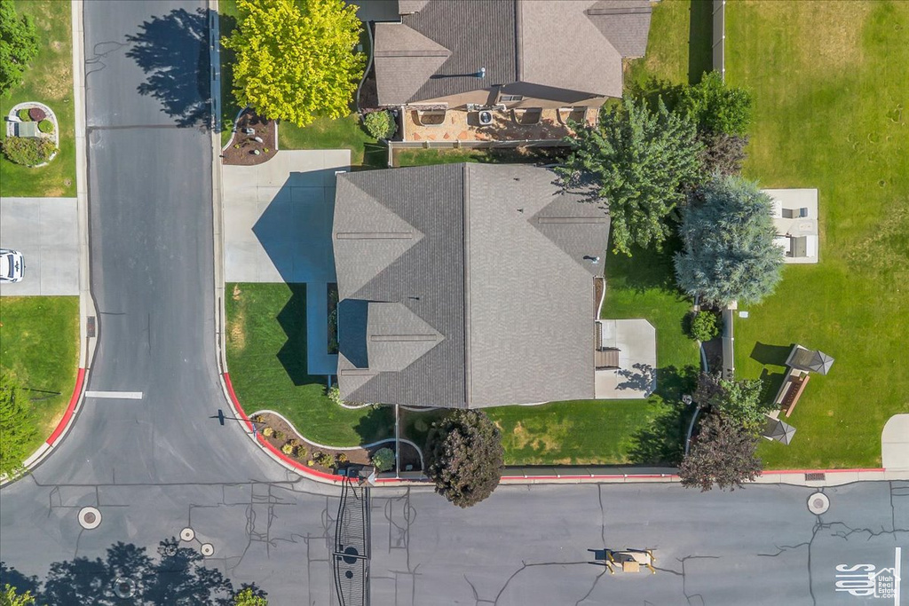 10353 S COLD MOON PL South Jordan, UT 84095