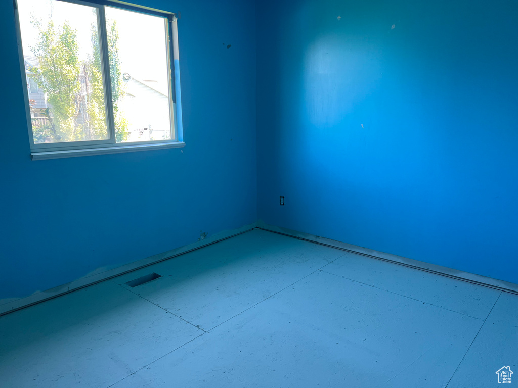 5556 S 3800 W Roy, UT 84067