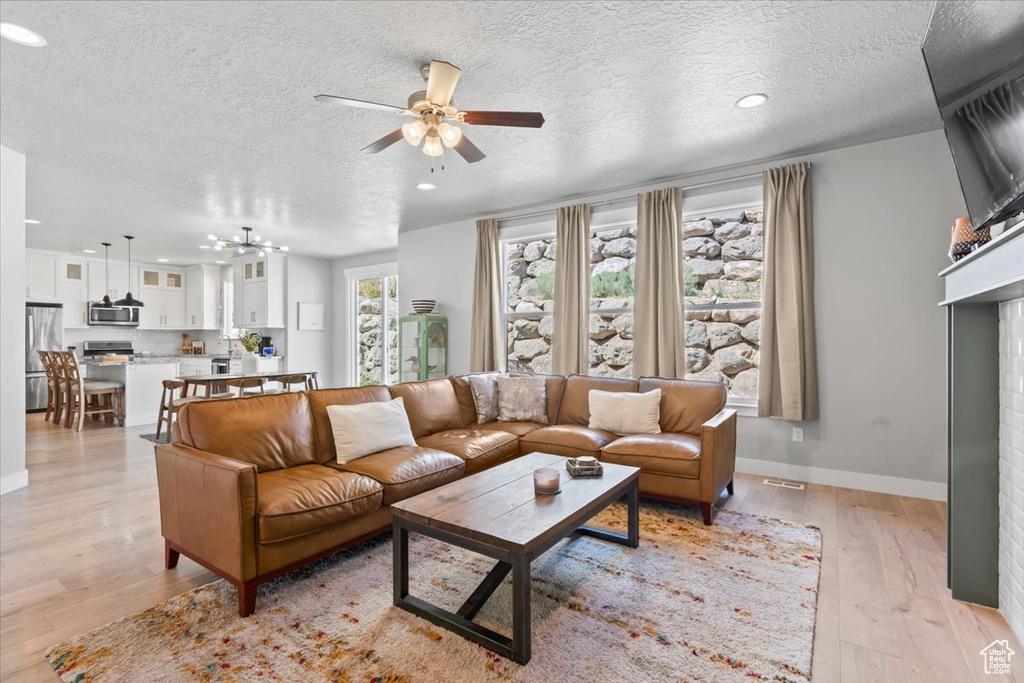 3123 S HOLLOW WAY Saratoga Springs, UT 84045