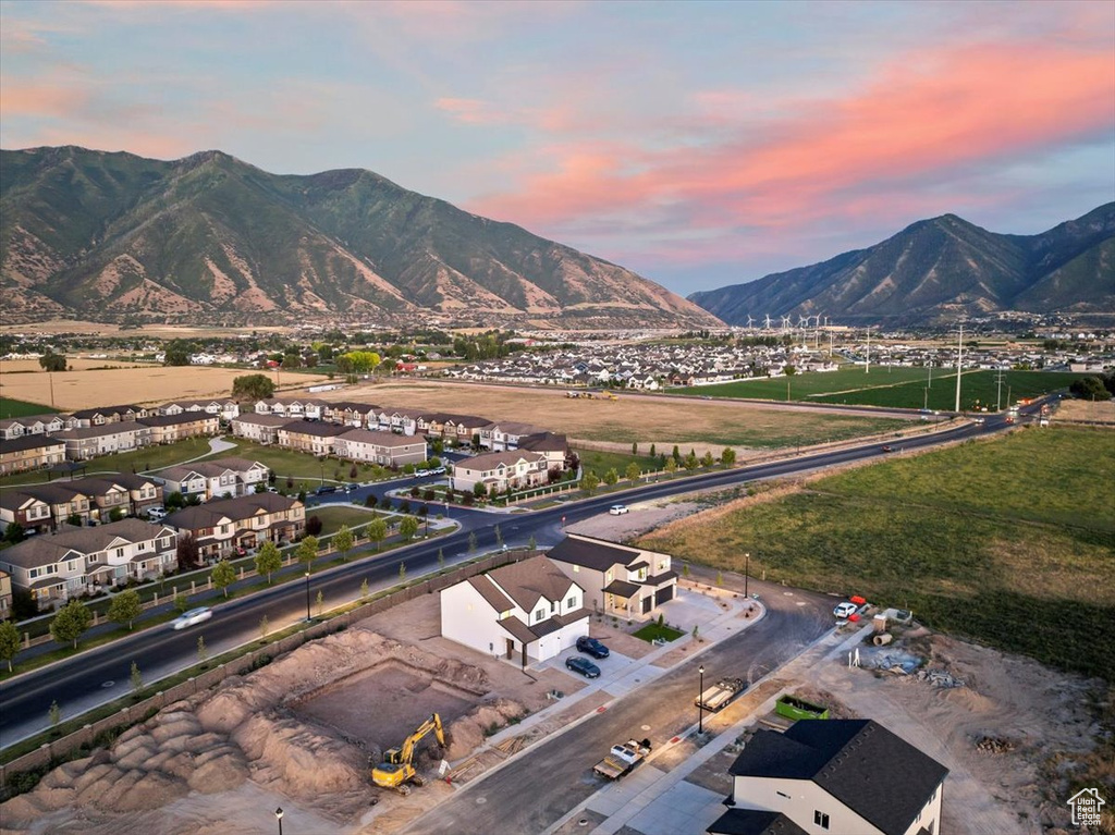 688 N PLAINSMAN DR #103 Spanish Fork, UT 84660