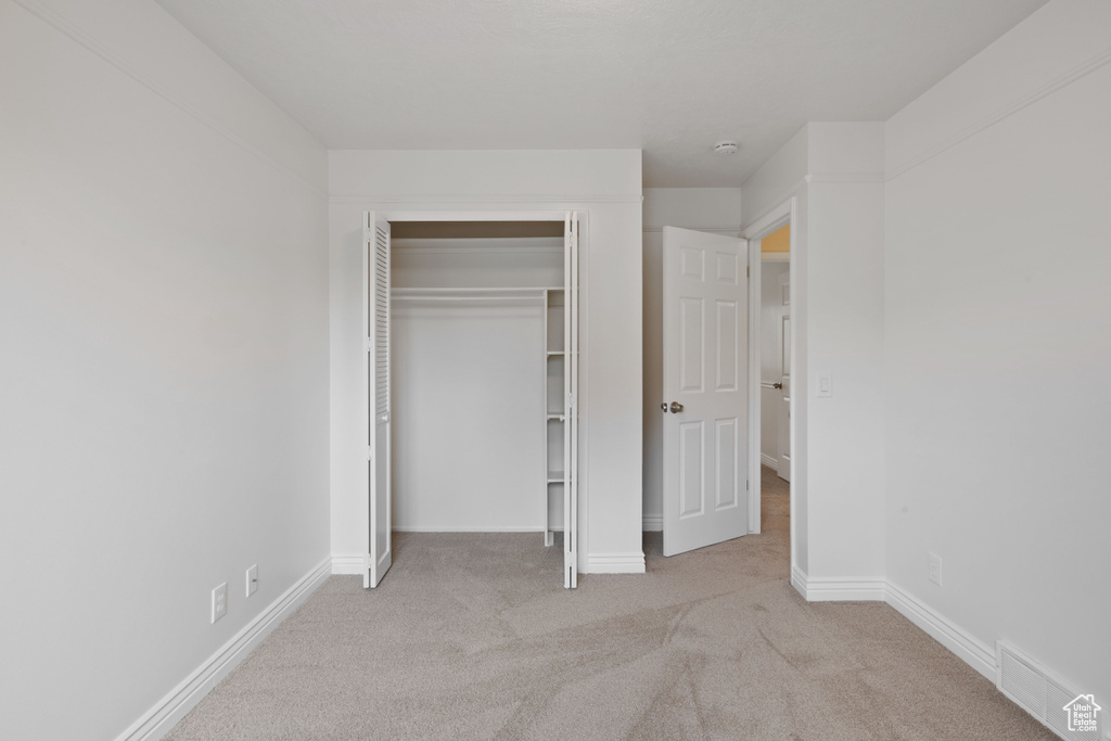 9887 S WIMBLETON DR Sandy, UT 84092