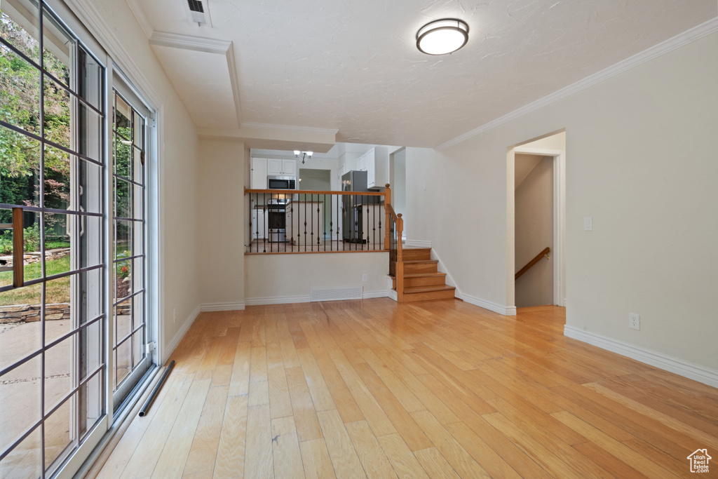 9887 S WIMBLETON DR Sandy, UT 84092