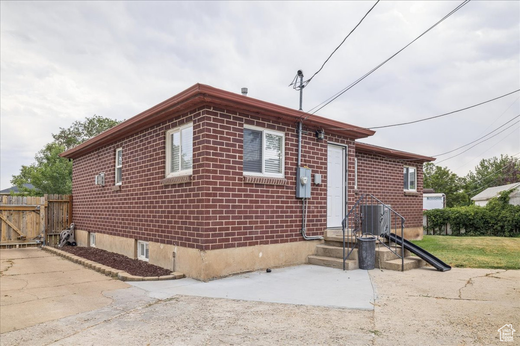1082 E SHERWOOD DR Ogden, UT 84404