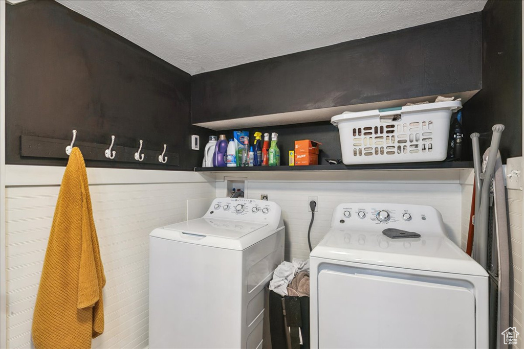 1082 E SHERWOOD DR Ogden, UT 84404