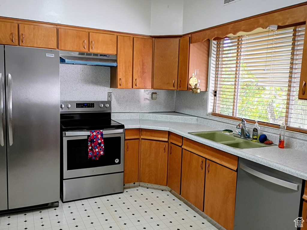 Photo 23 for MLS #2099118 at 57 C St