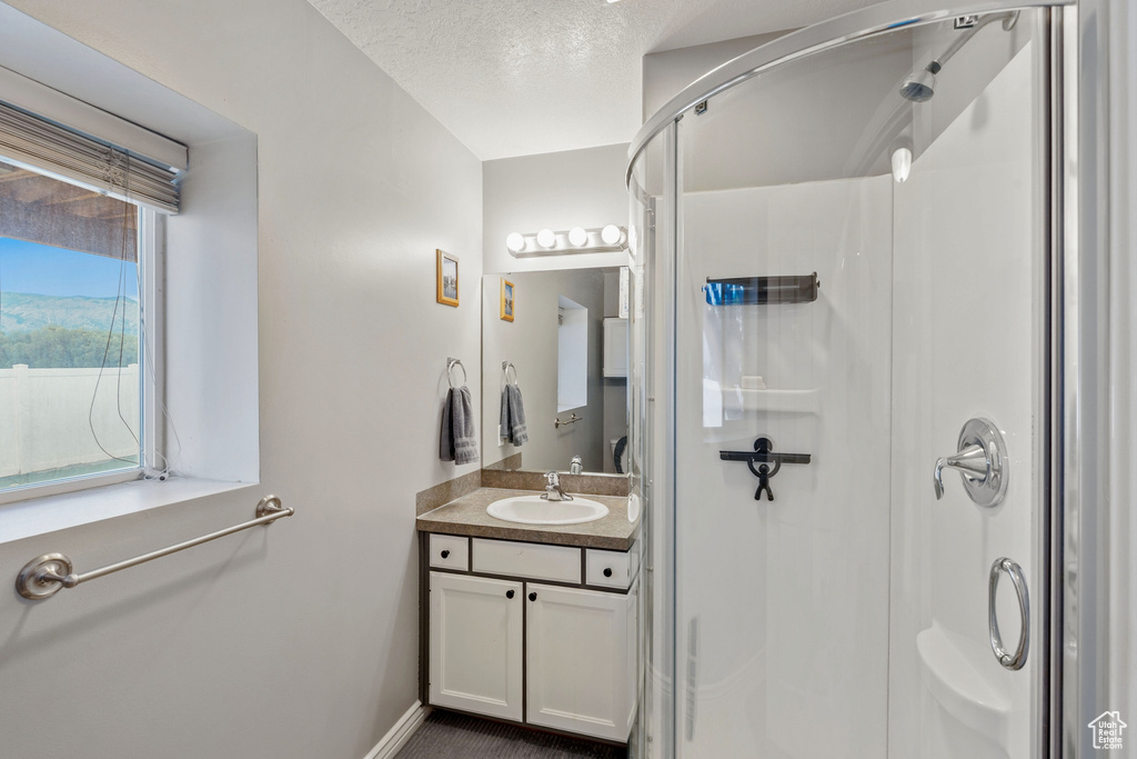 358 W OAKS DR Ogden, UT 84404