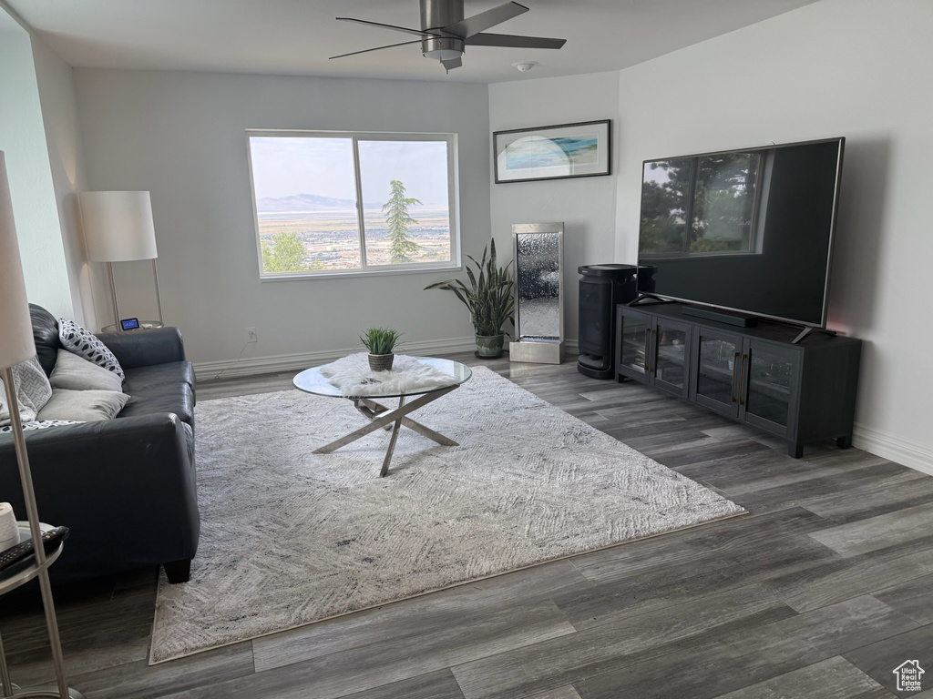 585 E MARIALANA WAY North Salt Lake, UT 84054