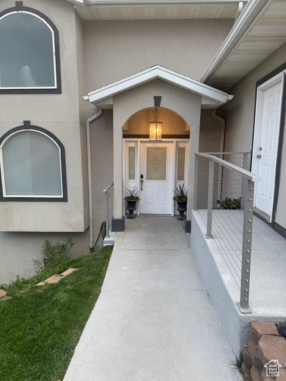 585 E MARIALANA WAY North Salt Lake, UT 84054