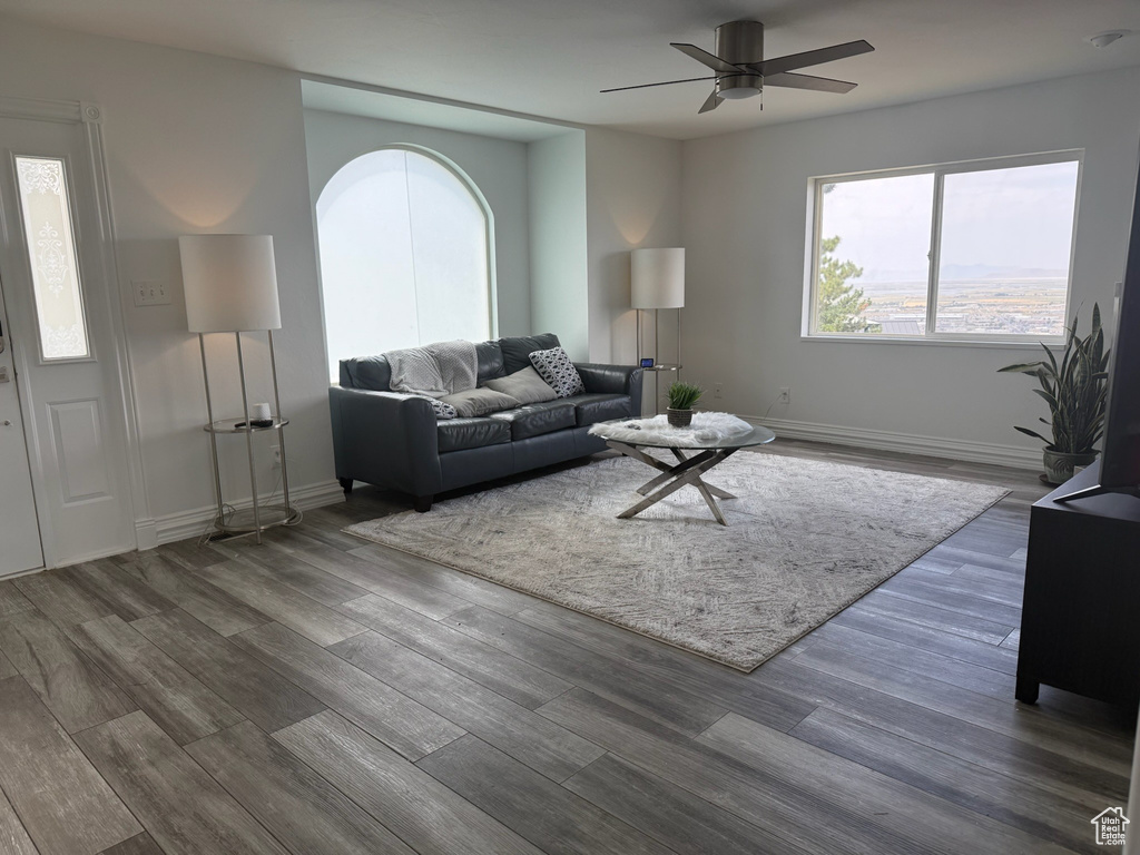 585 E MARIALANA WAY North Salt Lake, UT 84054