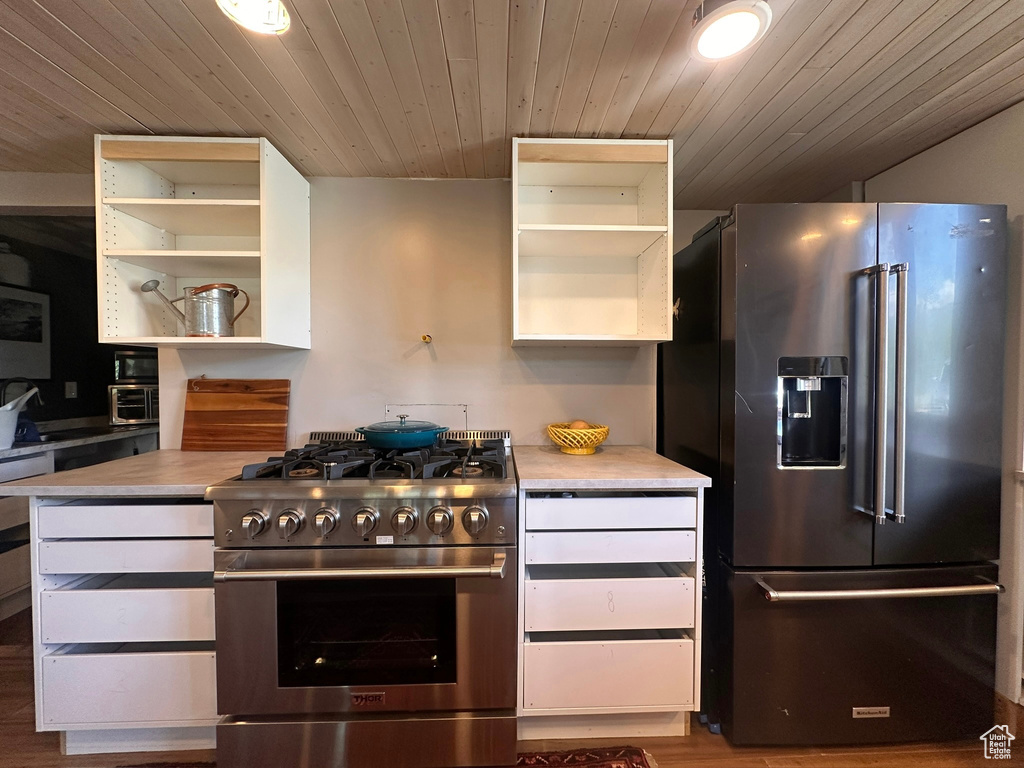 Photo 14 for MLS #2099131 at 478 N Nebo Cir