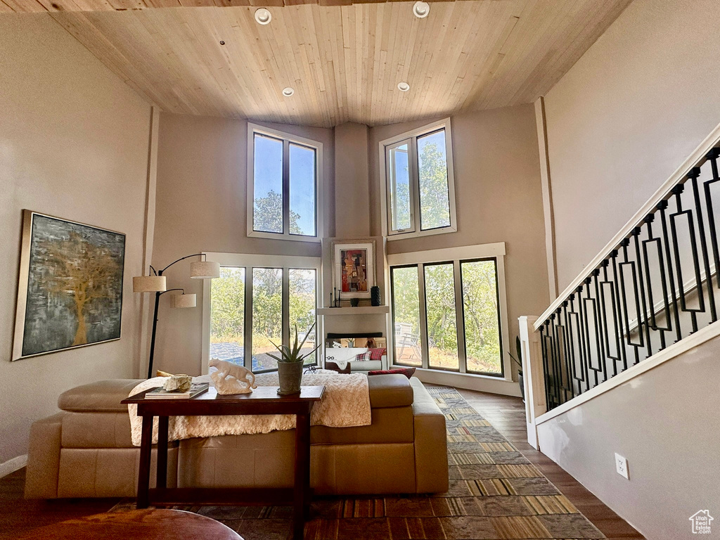 Photo 22 for MLS #2099131 at 478 N Nebo Cir
