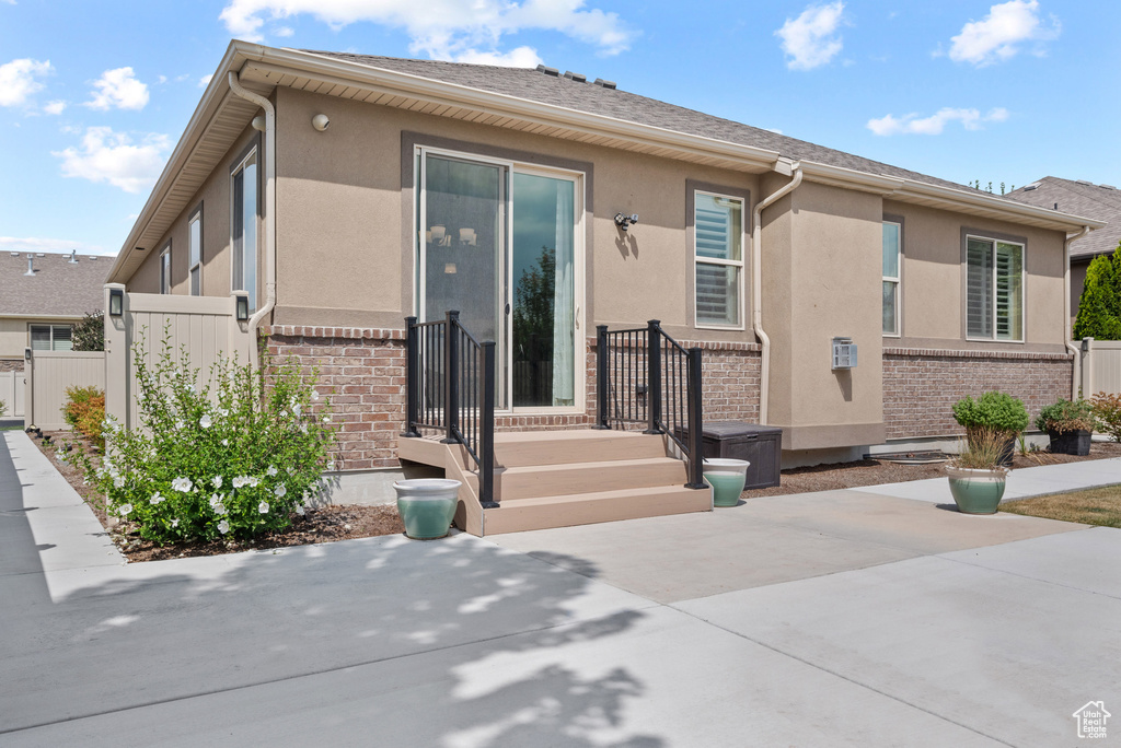 11177 S VILLAGE GROVE LN South Jordan, UT 84095