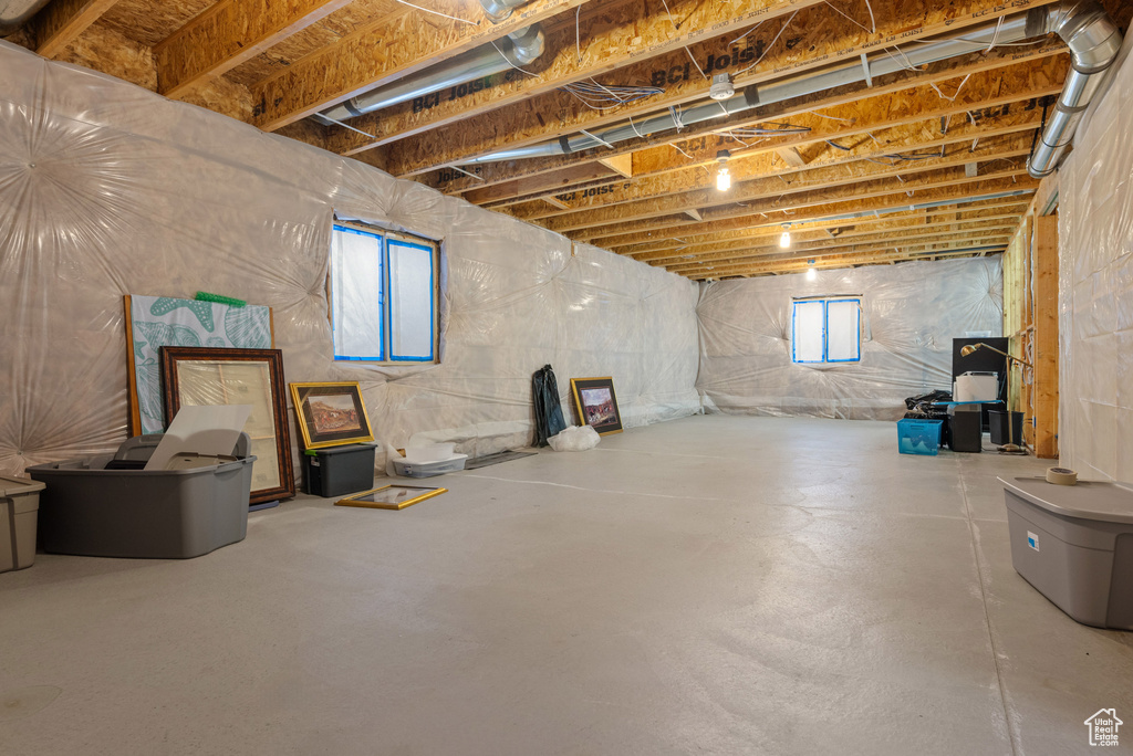 11177 S VILLAGE GROVE LN South Jordan, UT 84095