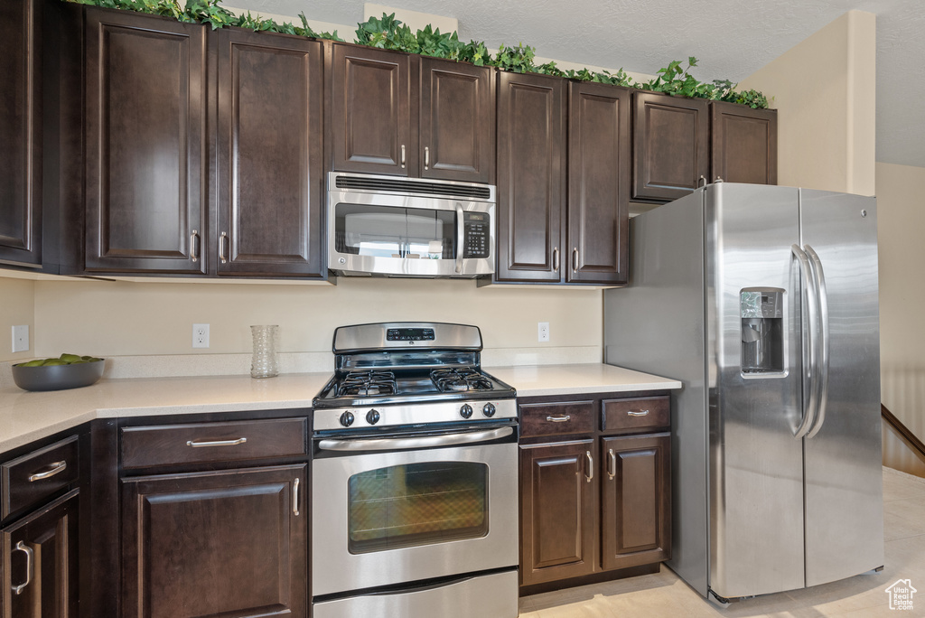 11177 S VILLAGE GROVE LN South Jordan, UT 84095