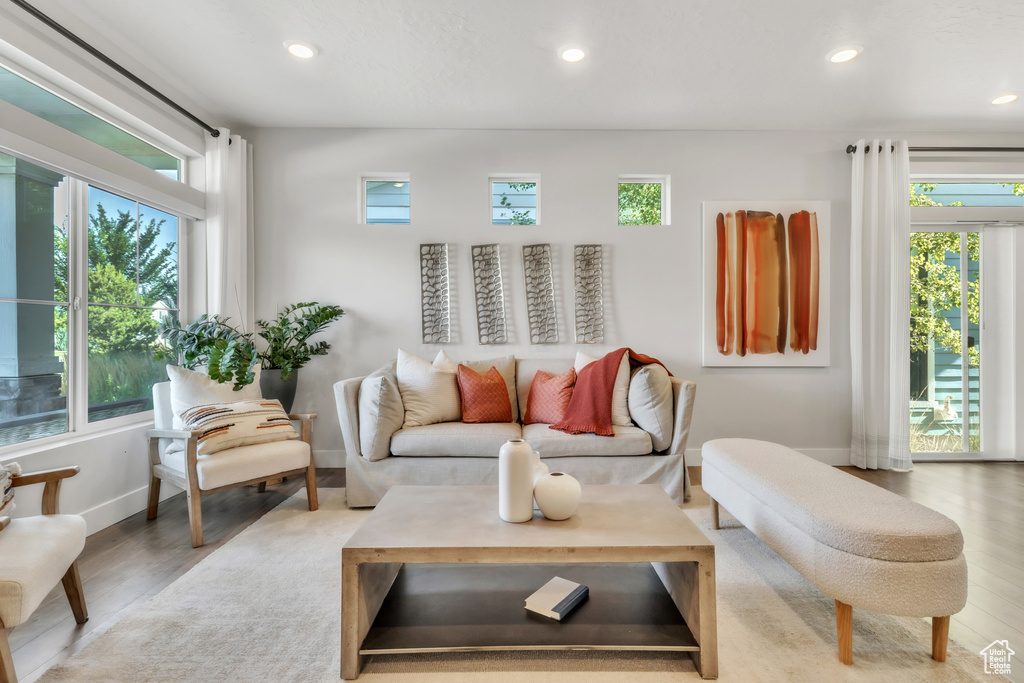 184 S RIVERSIDE DR Saratoga Springs, UT 84045
