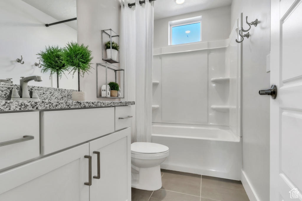 184 S RIVERSIDE DR Saratoga Springs, UT 84045