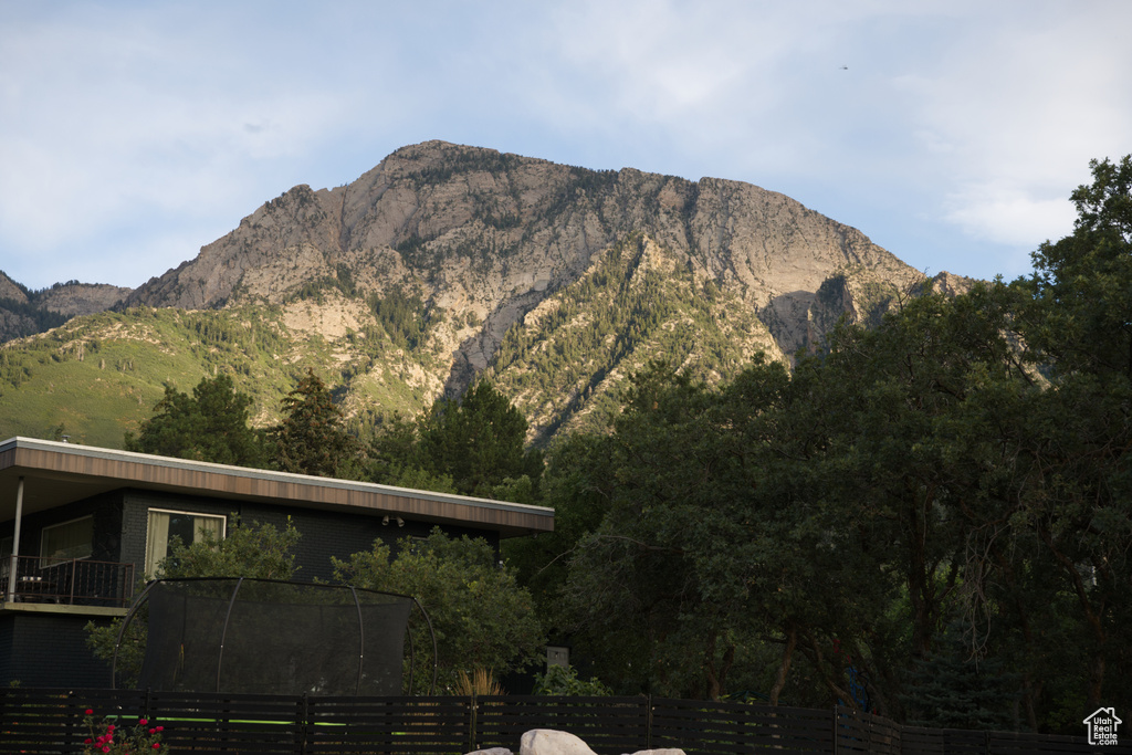 3815 E ADONIS DR Millcreek, UT 84124