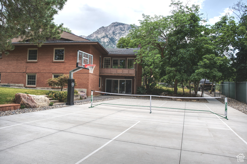 3815 E ADONIS DR Millcreek, UT 84124