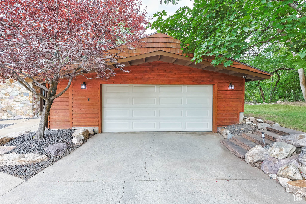 3815 E ADONIS DR Millcreek, UT 84124