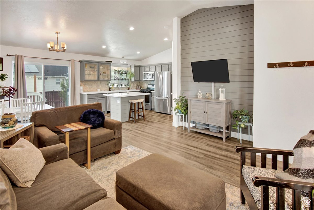 1459 N 285 E Layton, UT 84041